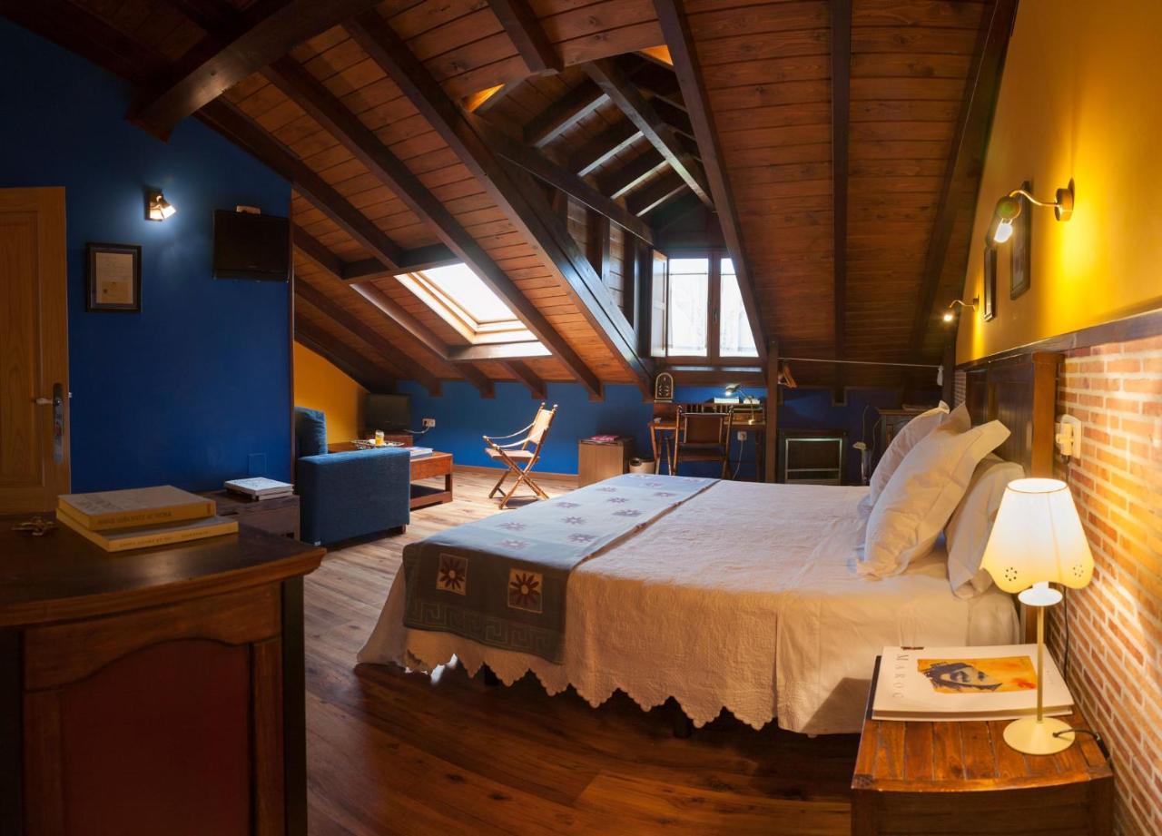 Micro-Hostal La Puerta Del Perdon Villafranca Del Bierzo Luaran gambar
