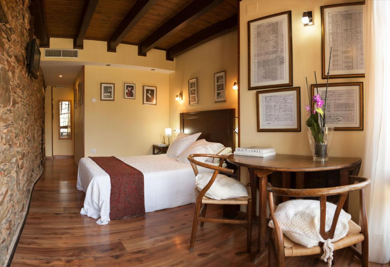 Micro-Hostal La Puerta Del Perdon Villafranca Del Bierzo Luaran gambar