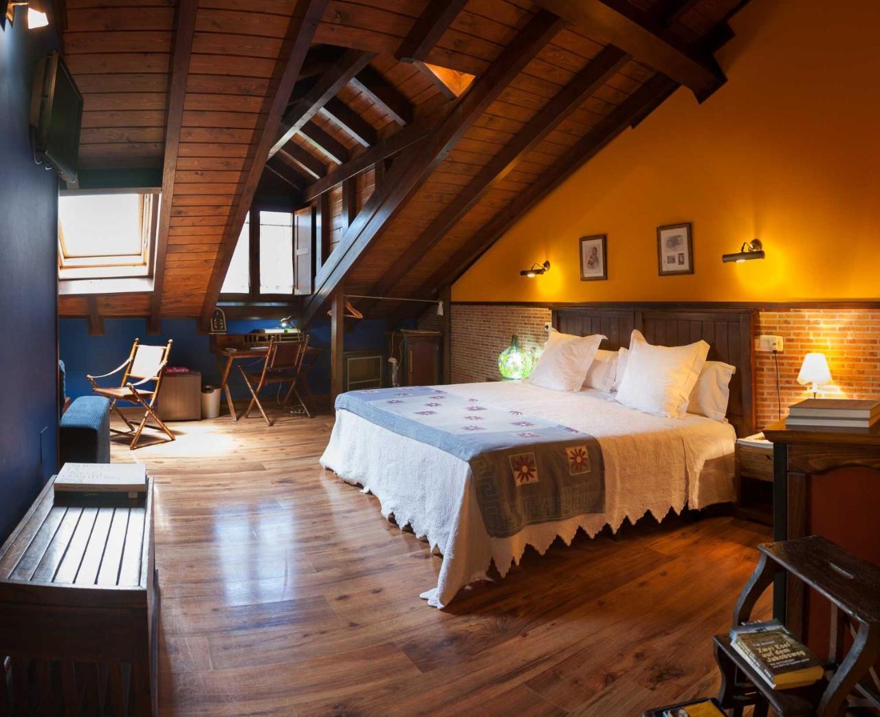 Micro-Hostal La Puerta Del Perdon Villafranca Del Bierzo Luaran gambar